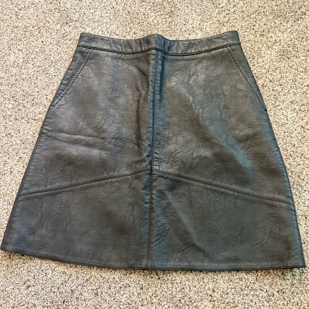Zara black pebbled faux leather high waist a-line mini skirt side pockets small